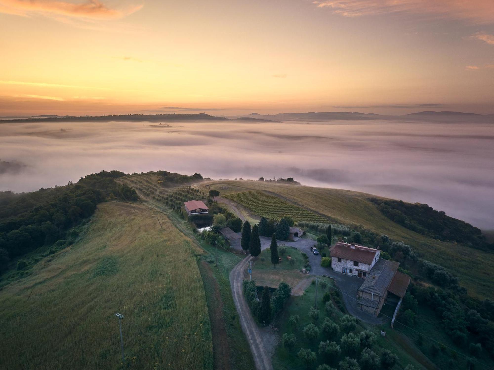Agriturismo La Buca Di Bellugi サン・クイーリコ・ドルチャ エクステリア 写真